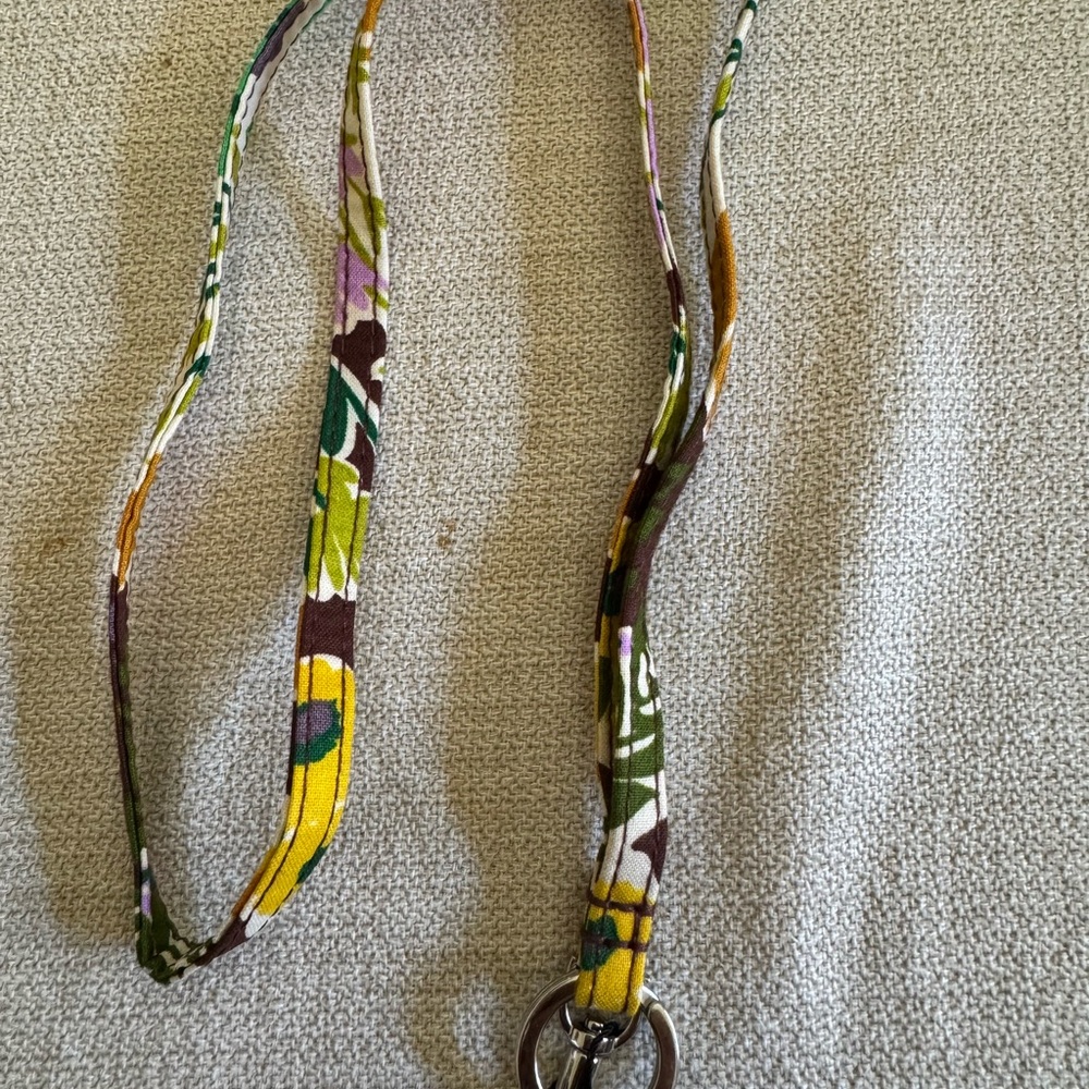 NWT Vera Bradley Evening Garden Keychain ID Holder Lanyard great teacher gift